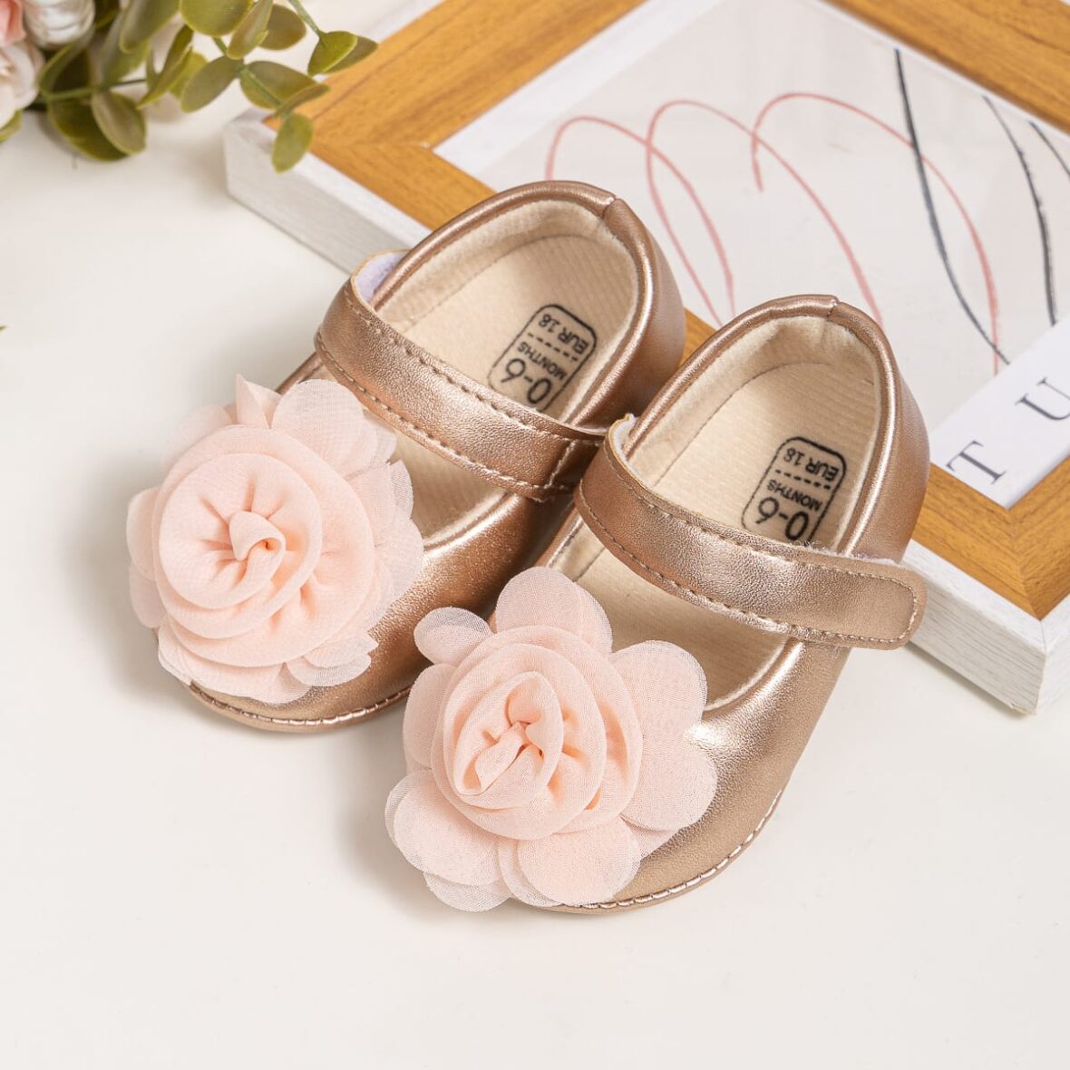 Baby Girl Gold Flower Bow Shoe (2)