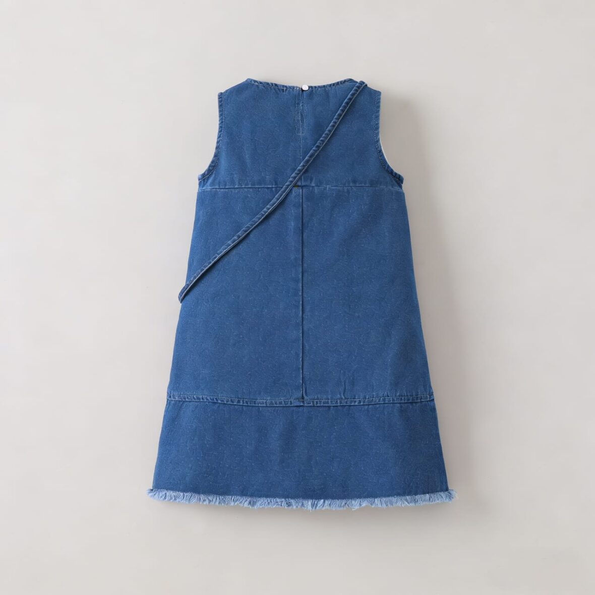 Kids Girls Sleeveless Denim Dress with Flower Detail and Matching Purse – Casual Wear (2)