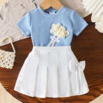 Toddler Girl Blue Floral Top & White Pleated Skirt (1)